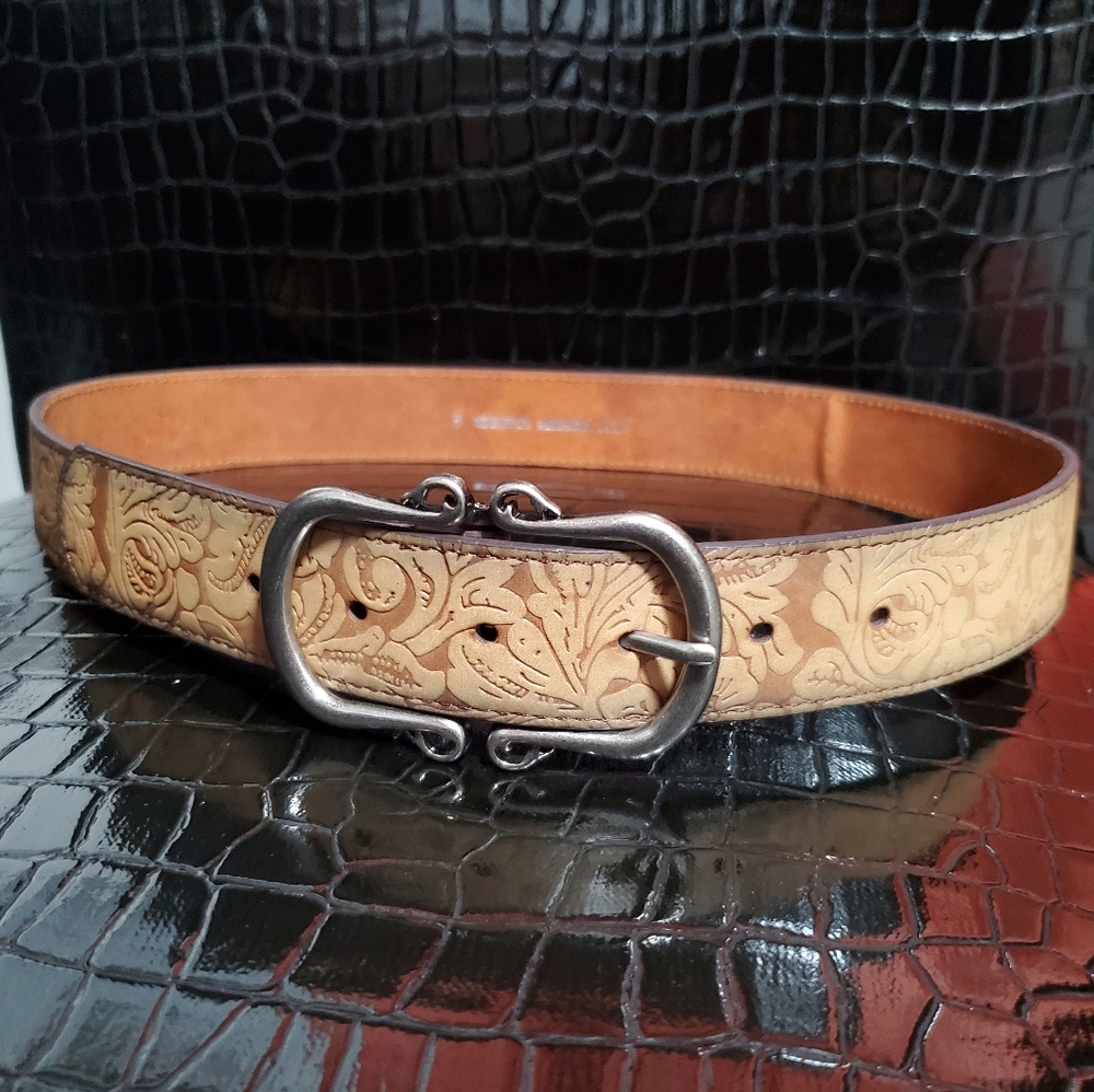 Vintage Brown Leather Tooled Floral Belt sz S